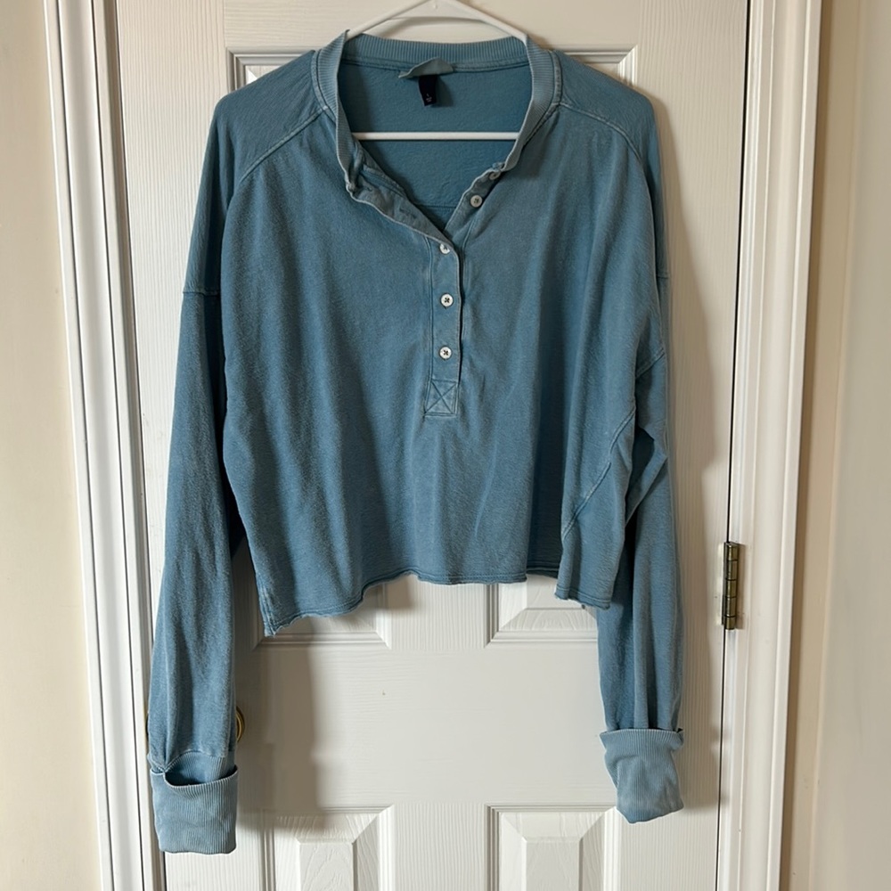 Cropped Henley